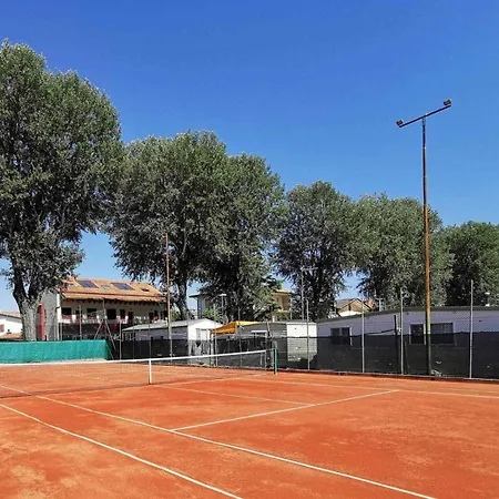 Apartment Db Con Piscina-carraro Immobiliare Jesolo-family Lido di Jesolo