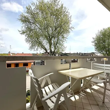 Apartamento Db Con Piscina-carraro Immobiliare Jesolo-family